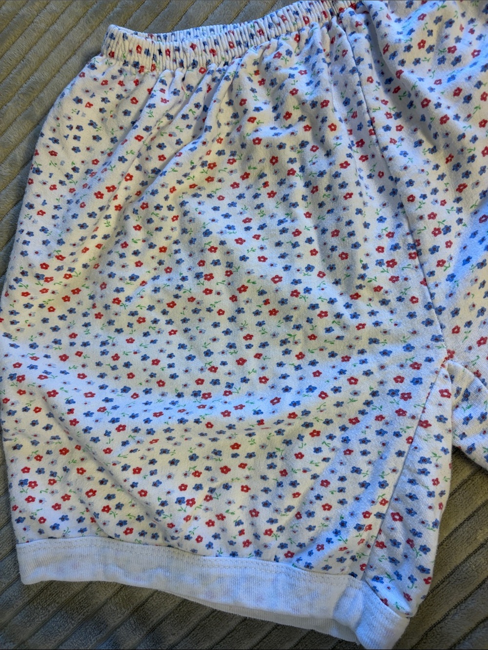 Women's White Floral-Print Cotton Lounge Shorts - Picture 3 of 10